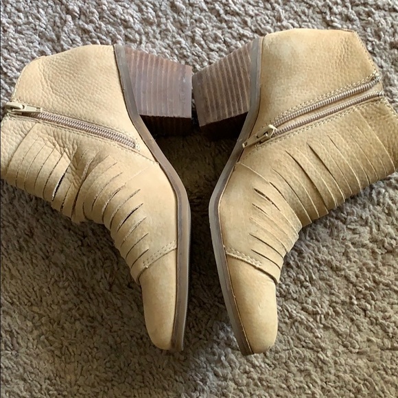 Booties - Picture 4 of 5